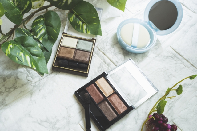 ピラティスはメイクOK?肌に優しい崩れない化粧術